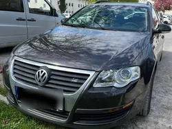 Grau Gebraucht 2006 VW Passat Kombi | 3.700 €