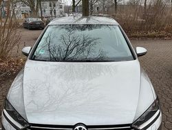 Grau Gebraucht 2014 VW Golf VII Limousine | 10.200 €