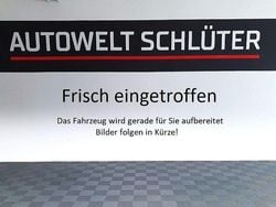 Grau Gebraucht 2018 Mercedes V250 Edition Van / Kleinbus | 39.850 € (Guter Preis)