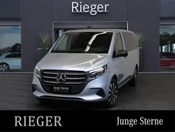 Silver metallic Gebraucht 2024 Mercedes Vito Van / Kleinbus | 56.799 €