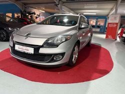 Grau Gebraucht 2012 Renault Mégane GrandTour Dynamique Kombi | 3.950 € (Fairer Preis)