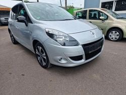 Grau Gebraucht 2011 Renault Scénic III Bose Edition Van / Kleinbus | 6.900 € (Fairer Preis)