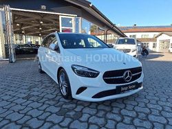Unilack polarweiß Gebraucht 2024 Mercedes B200 Van / Kleinbus | 29.900 € (Fairer Preis)
