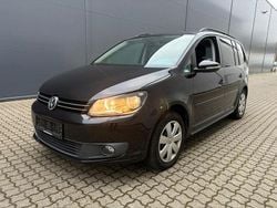Schwarz Gebraucht 2015 VW Touran Comfortline Van / Kleinbus | 5.700 € (Guter Preis)