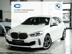 Alpinweiss iii Gebraucht 2024 BMW M135 Performance Kleinwagen | 36.669 € (Superpreis)