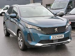 Blau Gebraucht 2021 Peugeot 3008 Allure SUV | 18.799 € (Etwas zu teuer)