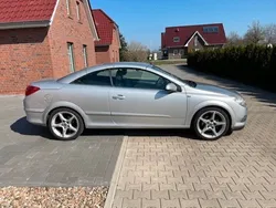 Silber Gebraucht 2007 Opel Astra Cabriolet Cosmo Cabrio | 2.800 € (Etwas zu teuer)