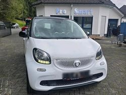 Weiß Gebraucht 2015 Smart ForFour Kleinwagen | 6.700 € (Fairer Preis)