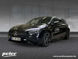 Unilack nachtschwarz Gebraucht 2025 Mercedes CLA200 Shooting Brake AMG Kombi | 39.890 € (Etwas zu teuer)