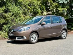 Braun Gebraucht 2014 Renault Scénic III Initiale Paris Van / Kleinbus | 7.999 € (Fairer Preis)