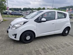 Weiß Gebraucht 2011 Chevrolet Spark LS Kleinwagen | 2.200 € (Fairer Preis)