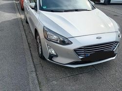 Silber Gebraucht 2020 Ford Focus Titanium Kombi | 13.700 € (Fairer Preis)