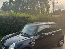 Schwarz Gebraucht 2006 Mini ONE Seven Kleinwagen | 3.400 € (Etwas zu teuer)