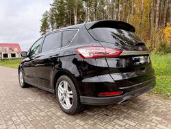 Schwarz Gebraucht 2017 Ford S-MAX Titanium Van / Kleinbus | 18.290 € (Superpreis)