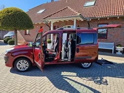 Colore esterno (amore rot) Gebraucht 2012 Fiat Doblò Easy Van / Kleinbus | 15.950 €