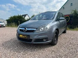 Grau Gebraucht 2005 Opel Zafira Van / Kleinbus | 990 € (Guter Preis)