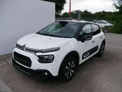 Weiß/ dach schwarz Gebraucht 2022 Citroën C3 PureTech Kleinwagen | 13.990 € (Guter Preis)