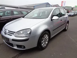 Silber Gebraucht 2004 VW Golf V Comfortline Limousine | 3.999 € (Teuer)