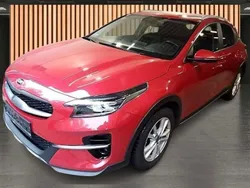 Rot rot (metallic) Gebraucht 2021 Kia XCeed Gold SUV | 15.980 € (Superpreis)