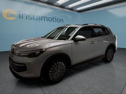 Silber Gebraucht 2024 VW Tiguan SUV | 35.149 € (Fairer Preis)