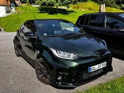 Grün Gebraucht 2022 Toyota Yaris Limousine | 38.000 € (Etwas zu teuer)