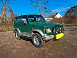 Grün Gebraucht 1999 Suzuki Samurai SUV | 2.700 €