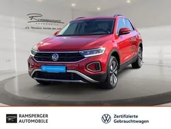 Rot (kings red metallic) Gebraucht 2024 VW T-Roc Move SUV | 29.690 € (Fairer Preis)