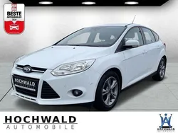 Weiß Gebraucht 2013 Ford Focus Champions Edition Limousine | 2.990 € (Superpreis)