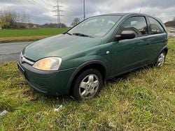 Grün Gebraucht 2003 Opel Corsa Kleinwagen | 999 € (Fairer Preis)