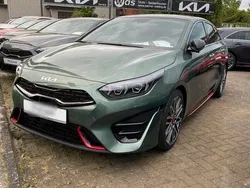 Grün Gebraucht 2024 Kia ProCeed GT Comfort Kleinwagen | 31.790 € (Fairer Preis)