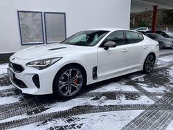 Weiß Gebraucht 2018 Kia Stinger Sport Kleinwagen | 19.990 € (Fairer Preis)