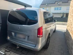 Silber Gebraucht 2017 Mercedes V250 Van / Kleinbus | 33.000 € (Fairer Preis)