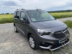 Grau Gebraucht 2020 Opel Combo Life Innovation Van / Kleinbus | 21.900 € (Fairer Preis)