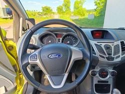 Grün Gebraucht 2009 Ford Fiesta Titanium Kleinwagen | 3.500 € (Etwas zu teuer)