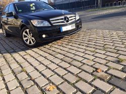 Schwarz Gebraucht 2009 Mercedes C220 Limousine | 7.200 € (Fairer Preis)