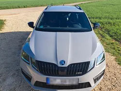 Grau Gebraucht 2020 Skoda Octavia RS Kombi | 20.990 € (Superpreis)