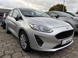 Polarsilbermetallic Gebraucht 2018 Ford Fiesta Trend Kleinwagen | 10.900 € (Fairer Preis)