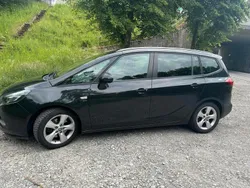 Schwarz Gebraucht 2015 Opel Zafira Van / Kleinbus | 11.000 € (Teuer)