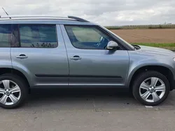 Grau Gebraucht 2011 Skoda Yeti Plus Edition SUV | 9.750 € (Fairer Preis)