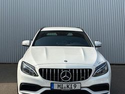 Weiß Gebraucht 2016 Mercedes C63 AMG AMG Limousine | 32.000 €