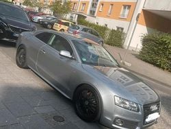 Grau Gebraucht 2009 Audi A5 Design Coupé | 8.900 € (Guter Preis)