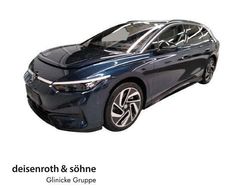 Aquamarinblau metallic Gebraucht 2025 VW ID.7 Pro Kombi | 49.970 € (Fairer Preis)