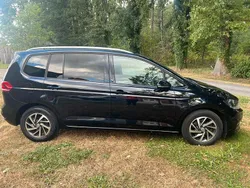 Schwarz Gebraucht 2017 VW Touran Sound Van / Kleinbus | 17.550 € (Fairer Preis)