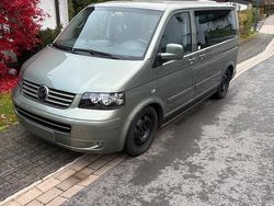 Grün Gebraucht 2003 VW T5 R Van | 10.900 €