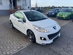 Weiß Gebraucht 2011 Peugeot 207 CC Platinum Cabrio | 2.800 € (Guter Preis)
