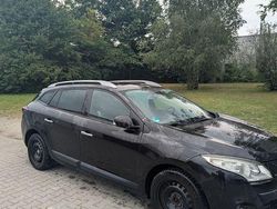 Schwarz Gebraucht 2010 Renault Mégane III Limousine | 4.300 € (Fairer Preis)