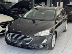 Schwarz Gebraucht 2021 Ford Focus Cool & Connect Kombi | 13.990 € (Superpreis)