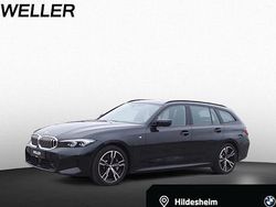 Schwarz Gebraucht 2025 BMW 330 Sport Line Kombi | 39.450 € (Guter Preis)