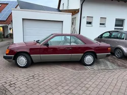 Rot Gebraucht 1987 Mercedes 230 Coupé | 13.200 €