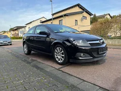 Schwarz Gebraucht 2008 Opel Astra GTC Limousine | 2.000 € (Guter Preis)